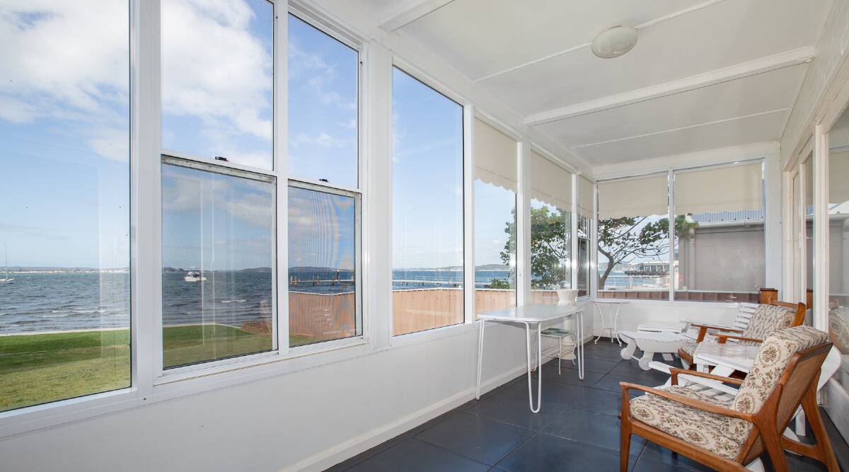 34 Ross Street, Belmont. Absolute waterfront. goes under the hammer today.