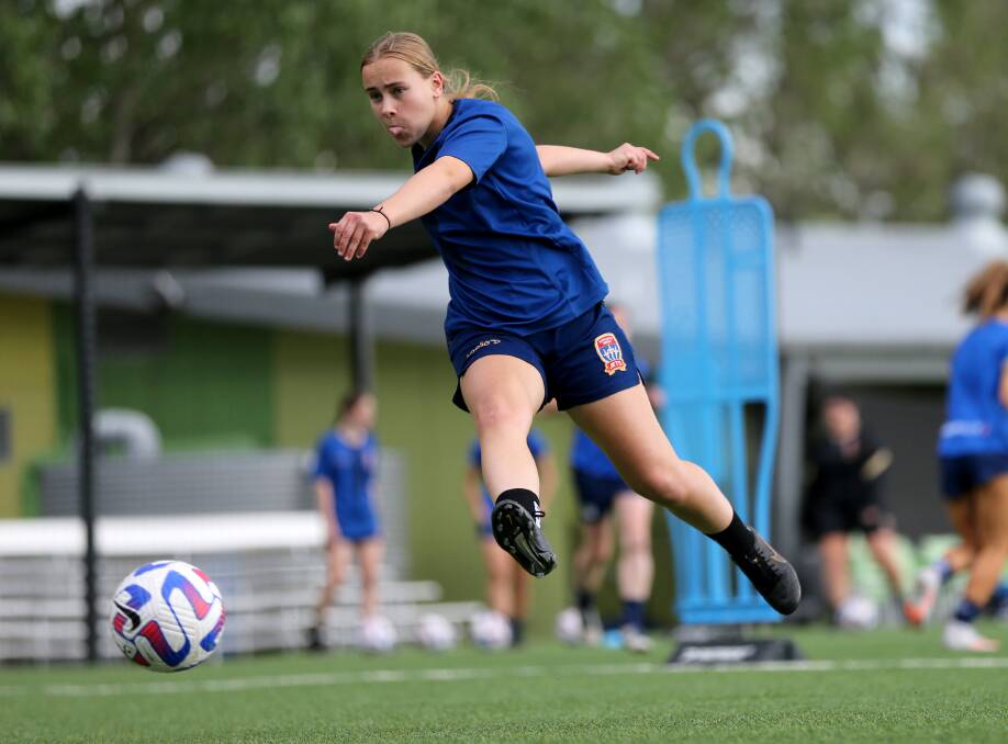 Hunter Sports High student Josie Allan has earned one of four scholarships with the Newcastle Jets. Picture by Grant Sproule, Newcastle Jets