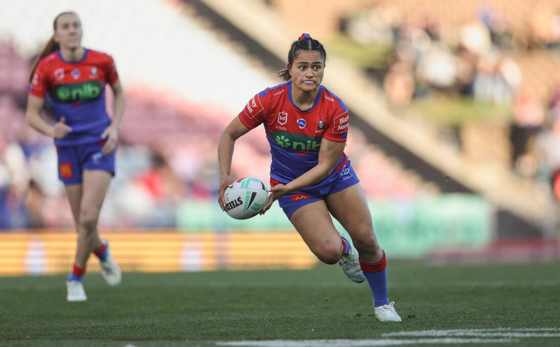 Hooker Nita Maynard in action for the Newcastle Knights this season. Picture by Marina Neil