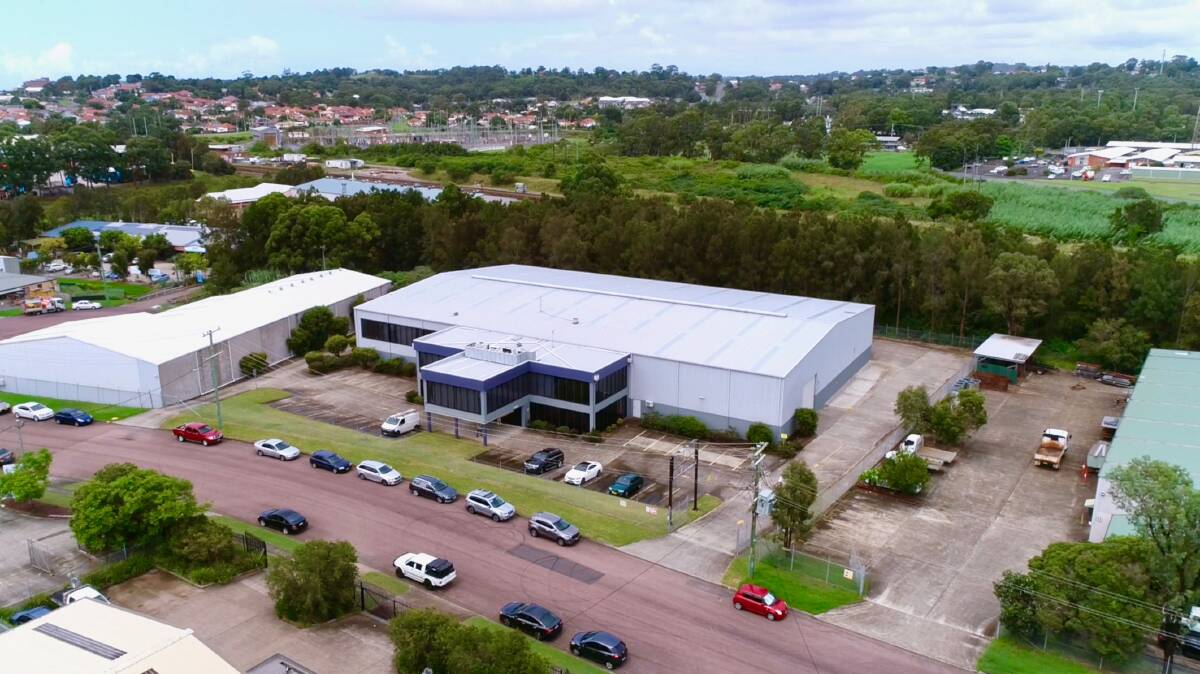 This Warabrook property comprises 2732 square metres of commercial office space, workshop and warehouse with a 10-tonne overhead crane on a total site area of 6240 square metres.