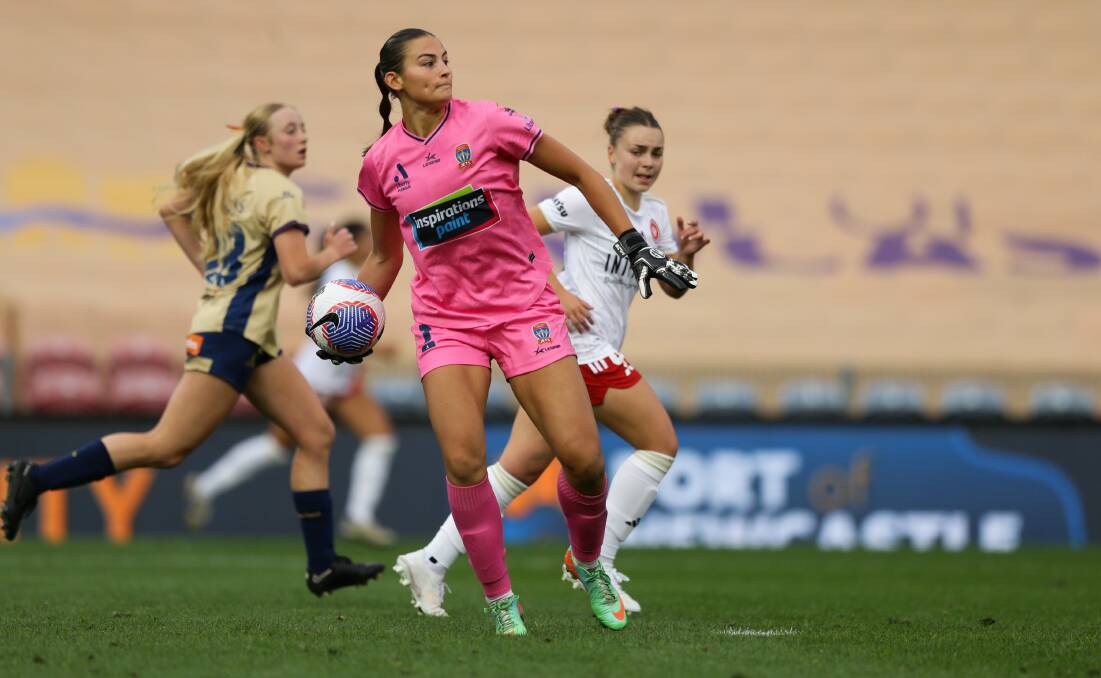Newcastle Jets goalkeeper Izzy Nino in action this A-League Women's season. Picture by Jonathan Carroll