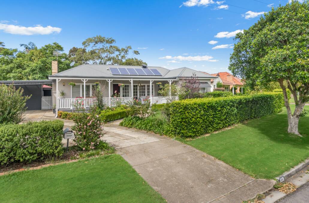 This Kotara house was secured under the hammer for $1.35 million.