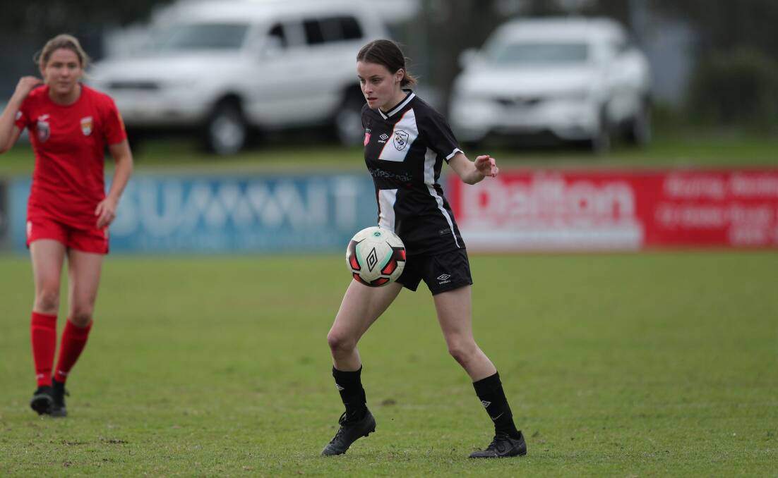 Tash Ruge in action for Mid Coast last year. She will again be a key player. Picture: Max Mason-Hubers
