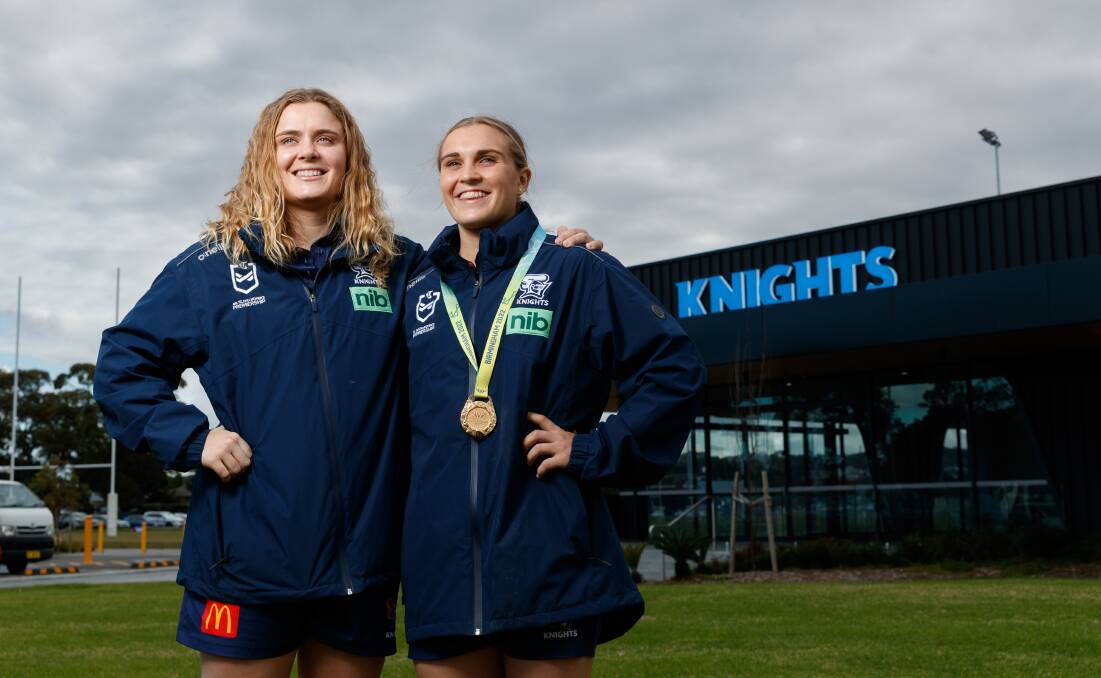 Hannah, left, and Jesse Southwell ahead of the 2022 NRLW season. Picture Max Mason-Hubers