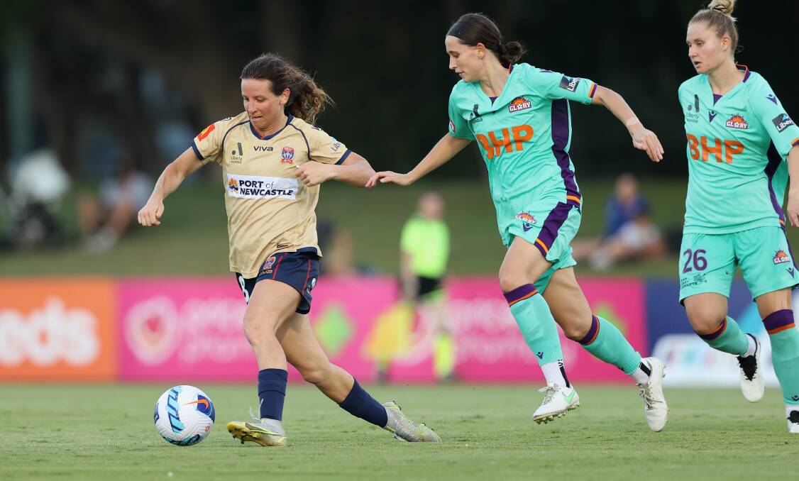 STRIKE FORCE: Jets midfielder Elizabeth Eddy came up with an equaliser as Newcastle drew 1-1 with Perth Glory at No.2 Sportsground on Sunday night. It was their first game in over three weeks. Picture: Getty Images