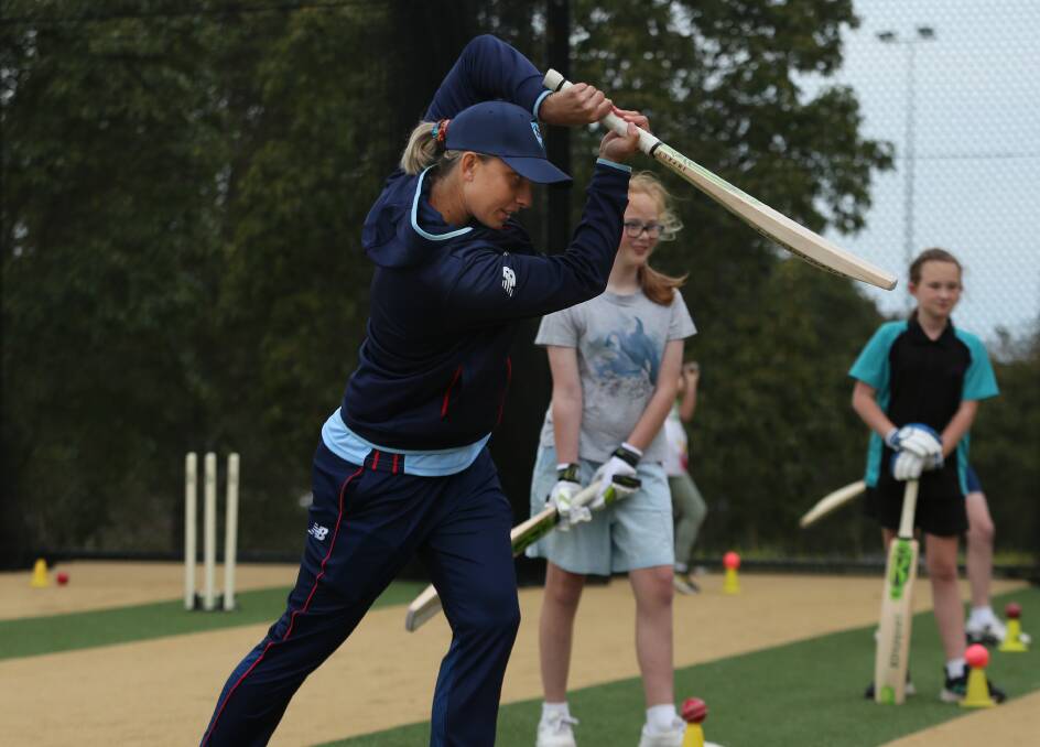 Australian cricketer Ash Gardner was on hand to offer tips and advice to a number of girls at Charlestown on Monday. Picture by Simone De Peak