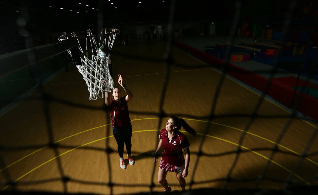 Sabina Gomboso, left, and Karlie Robards at University of Newcastle training during the week. Picture by Jonathan Carroll