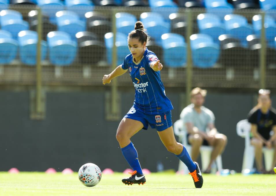 THREAT: Sunny Franco on the attack for the Newcastle Jets last season. Picture: Jonathan Carroll