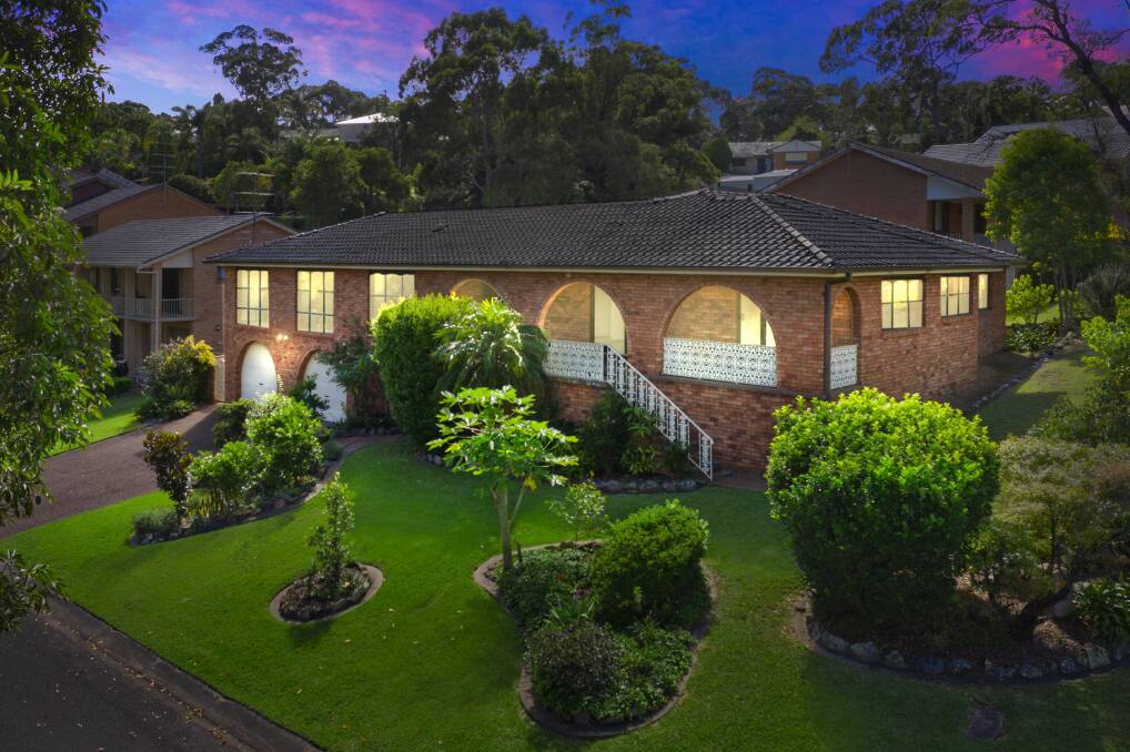 This home at 2 Maclean Close in Cardiff has sold for $900,000.