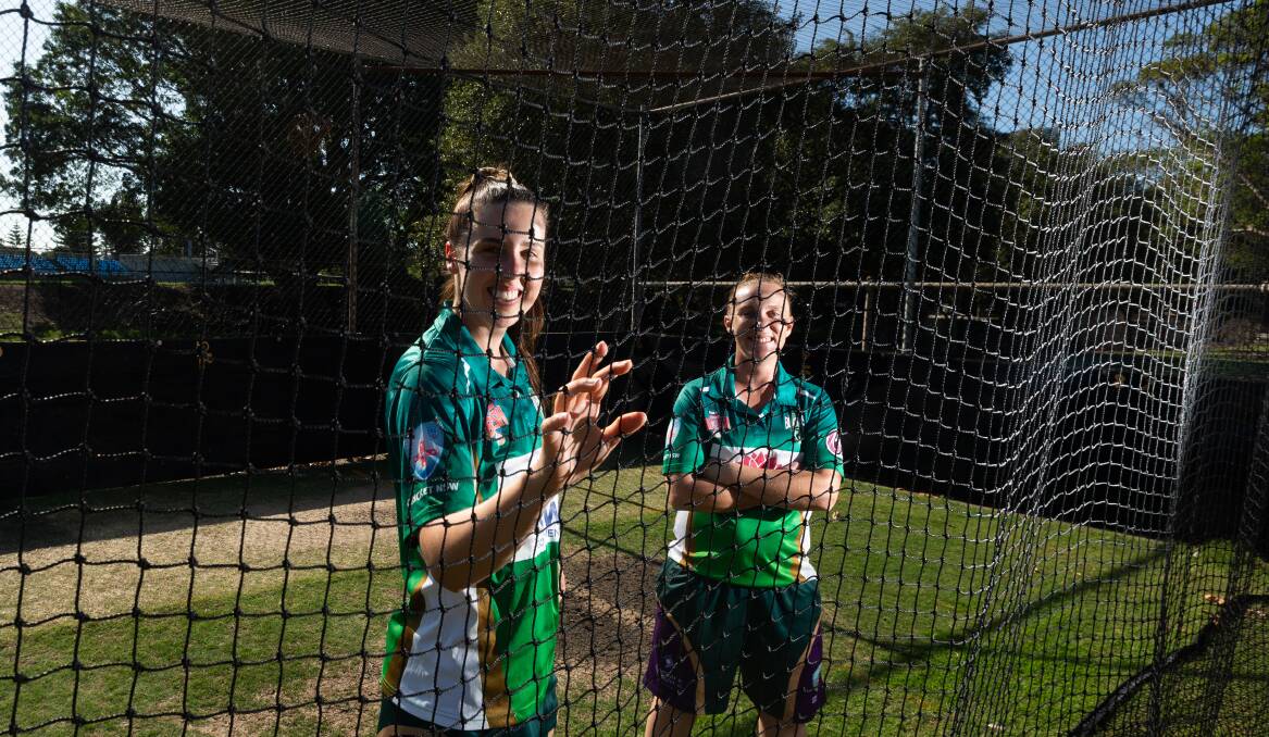 Newcastle players Kirsten Smith and Emma-Jayne Howe. Picture by Jonathan Carroll