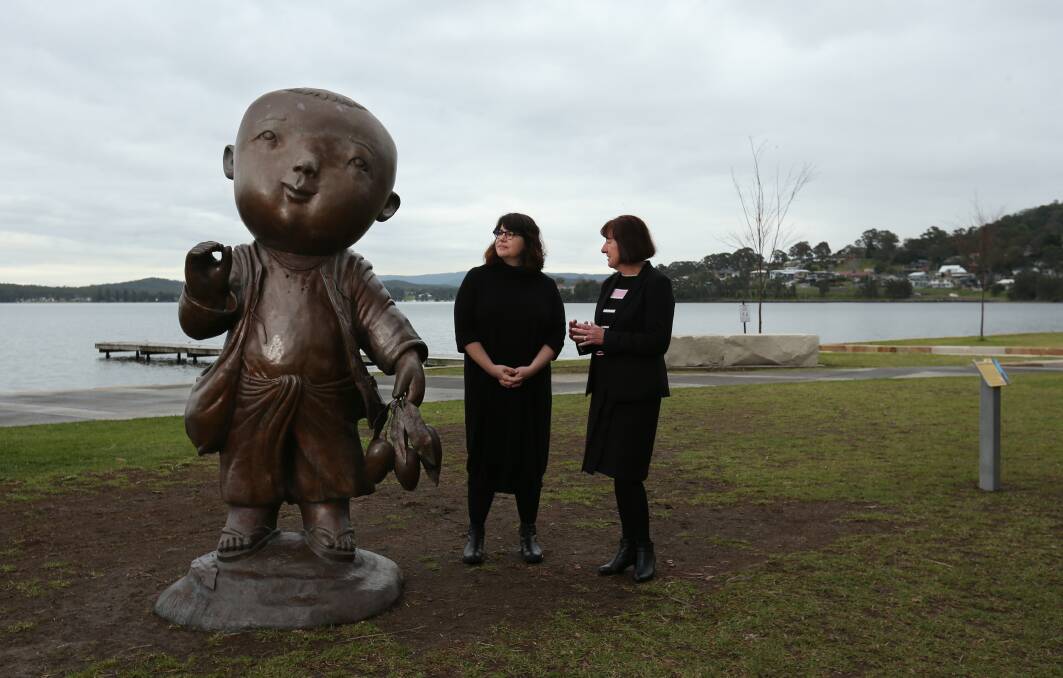 ART: Mayor Kay Fraser unveils a sculpture last July. Picture: Simone De Peak
