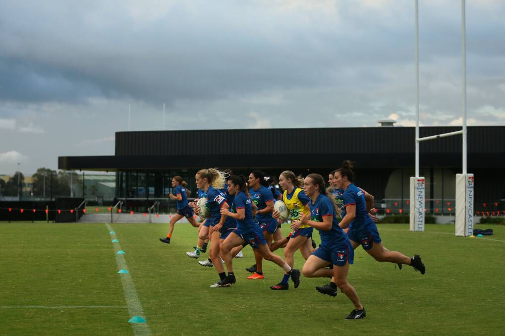 Newcastle's NSW Women's Premiership side training. Picture by Jonathan Carroll 
