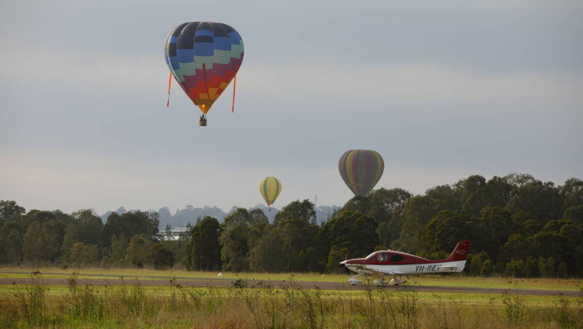 POPULAR: Balloon flights in the Hunter Valley. Picture: Max Mason-Hubers