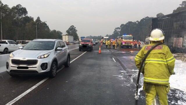 Emergency services are still on site so exercise caution & expect delays. Photo: LiveTraffic NSW