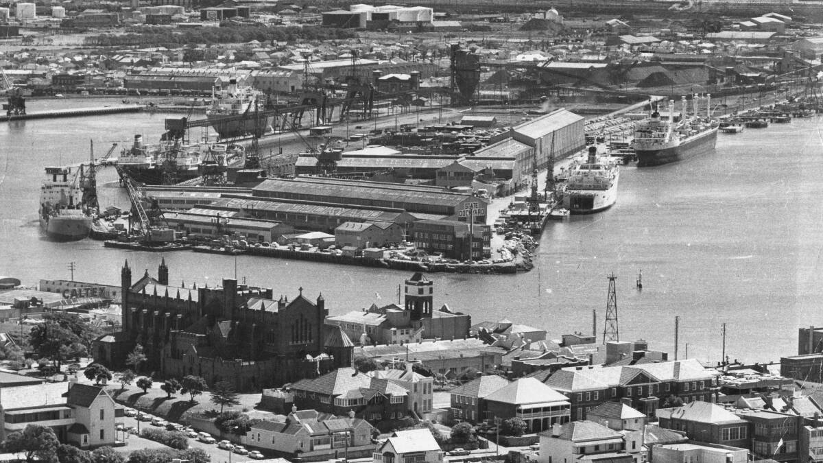 Newcastle Dockyard executives and asbestos manufacturer James Hardie knew from 1962 that workers were exposed to serious health risks from asbestos.