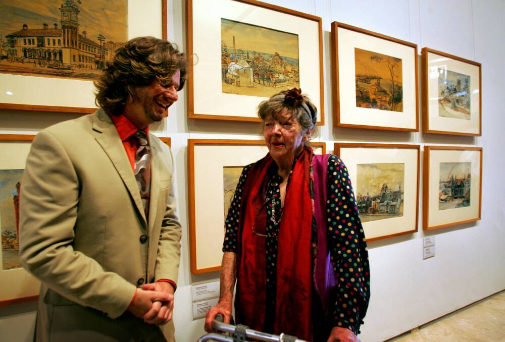 YOUNG DIRECTOR: Nick Mitzevich with artist Margaret Olley at Newcastle Art Gallery in 2005. 