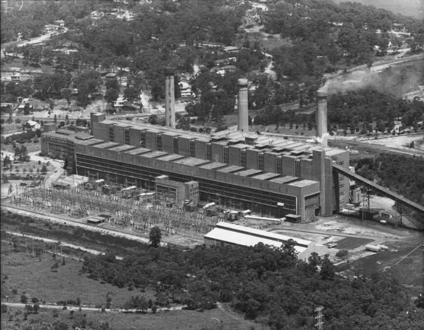 Wangi Power Station photographed in 1982. 