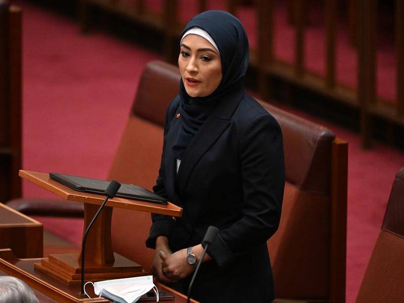 Senator Fatima Payman told Australian women to wear their hijabs with pride. (Mick Tsikas/AAP PHOTOS)