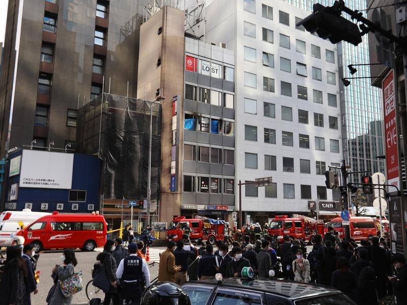 The man suspected of starting a deadly fire in a building in Osaka, Japan has died in hospital.