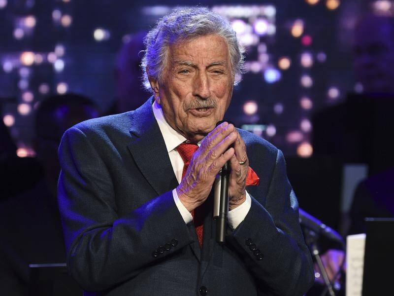 Tony Bennett has suffered from Alzheimer's disease for years but he continues to sing.