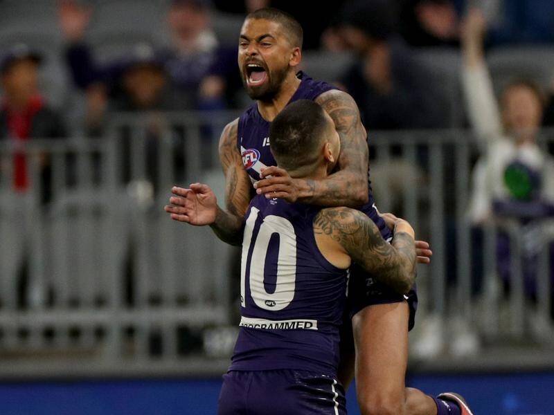 Struggling Fremantle have pipped Sydney by a point in an AFL cliffhanger in Perth.