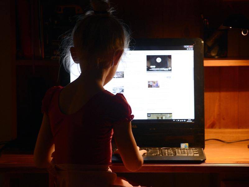 Young people are increasingly likely to become short-sighted as they spend more time at screens. (Dan Peled/AAP PHOTOS)