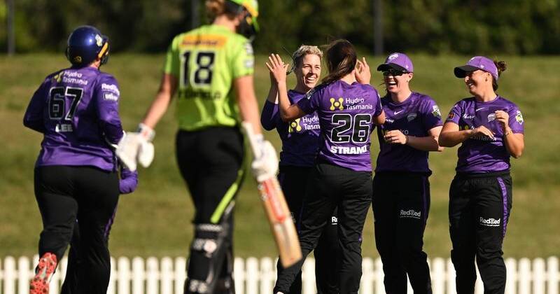 Hurricanes flex bowling muscles in WBBL