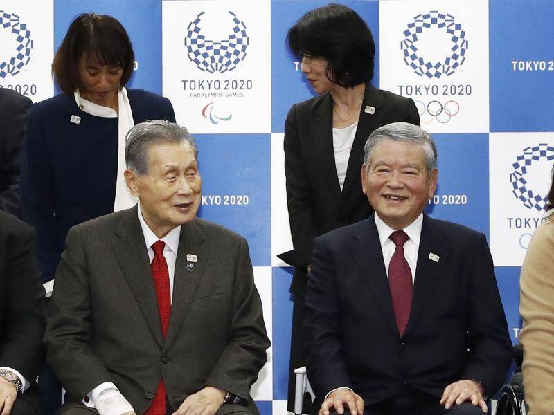Saburo Kawabuchi (r) says he has been asked to take over by Tokyo 2020 chief Yoshiro Mori (l).
