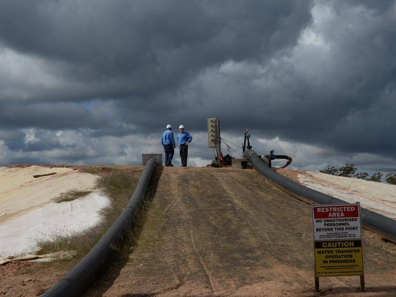 Santos has permission to explore routes from its Narrabri Gas Project to the east coast gas network. (Dean Lewins/AAP PHOTOS)