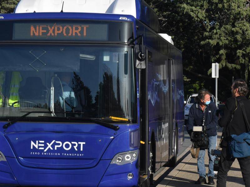 Consumers want Australia's public transport options to go green as soon as possible, a survey found. (Mick Tsikas/AAP PHOTOS)