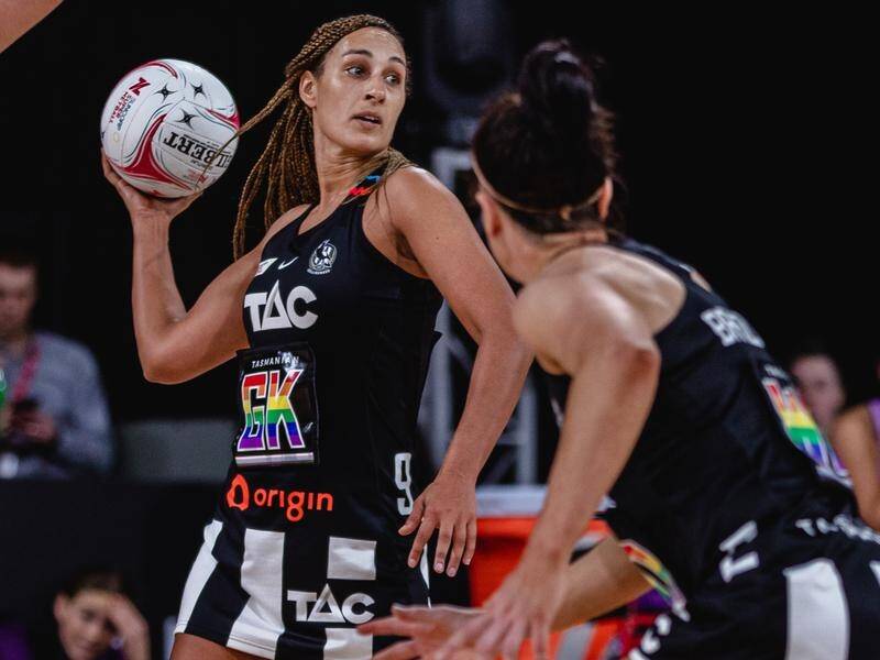 Geva Mentor (l) was outstanding in Collingwood's eight-goal Super Netball win over the Swifts.