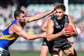 North Melbourne have snared former Port Adelaide ruckman Brynn Teakle (r) in the mid-season draft. (Michael Errey/AAP PHOTOS)