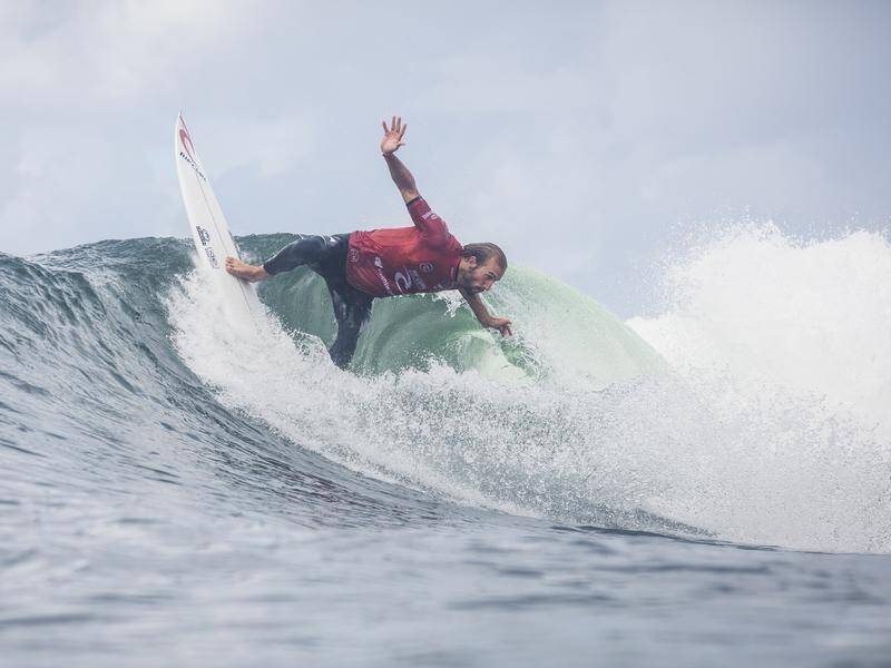 Owen Wright has been eliminated from the WSL's Margaret River Pro in round three.