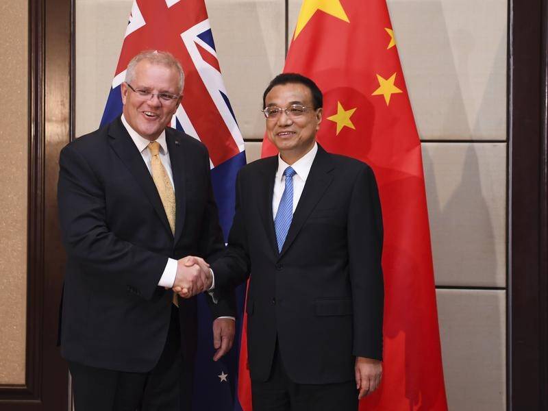 Scott Morrison has met with Chinese Premier Li Keqiang ahead of the East Asia Summit in Bangkok.