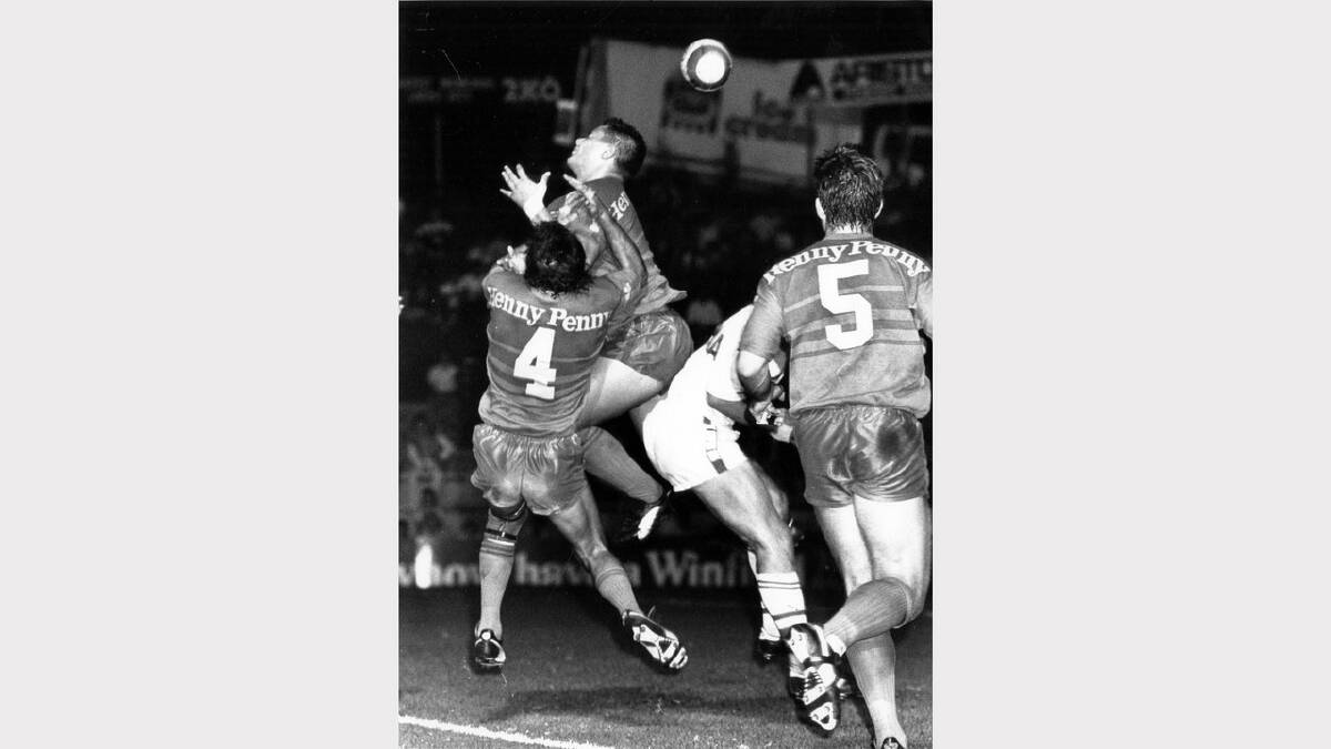 Newcastle Knights in 1988.  Newcastle vs Brisbane in their Panasonic Cup match at the International Sports Centre.