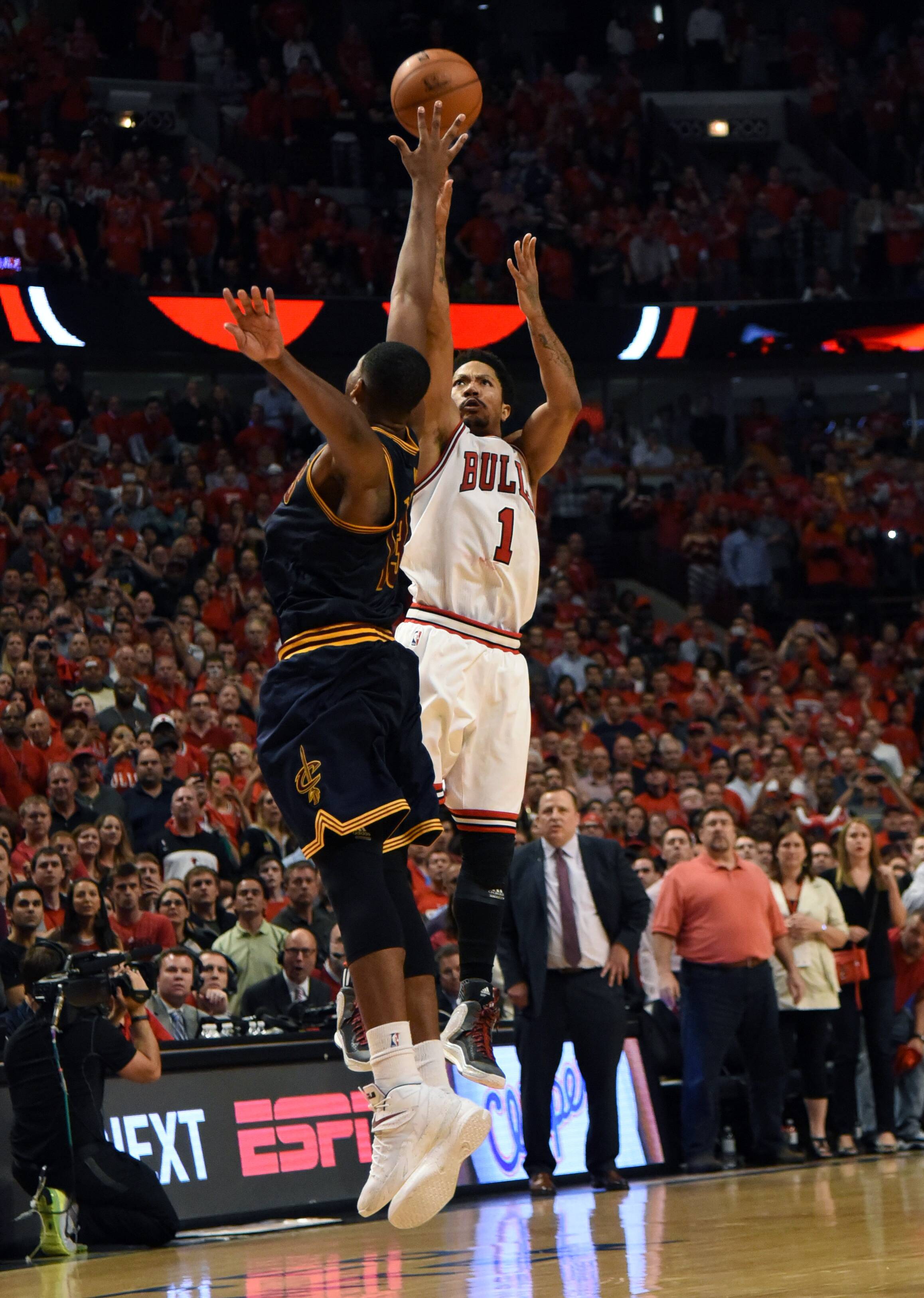 NBA: Derrick Rose blooms for Chicago Bulls to derail Golden State Warriors, Basketball News