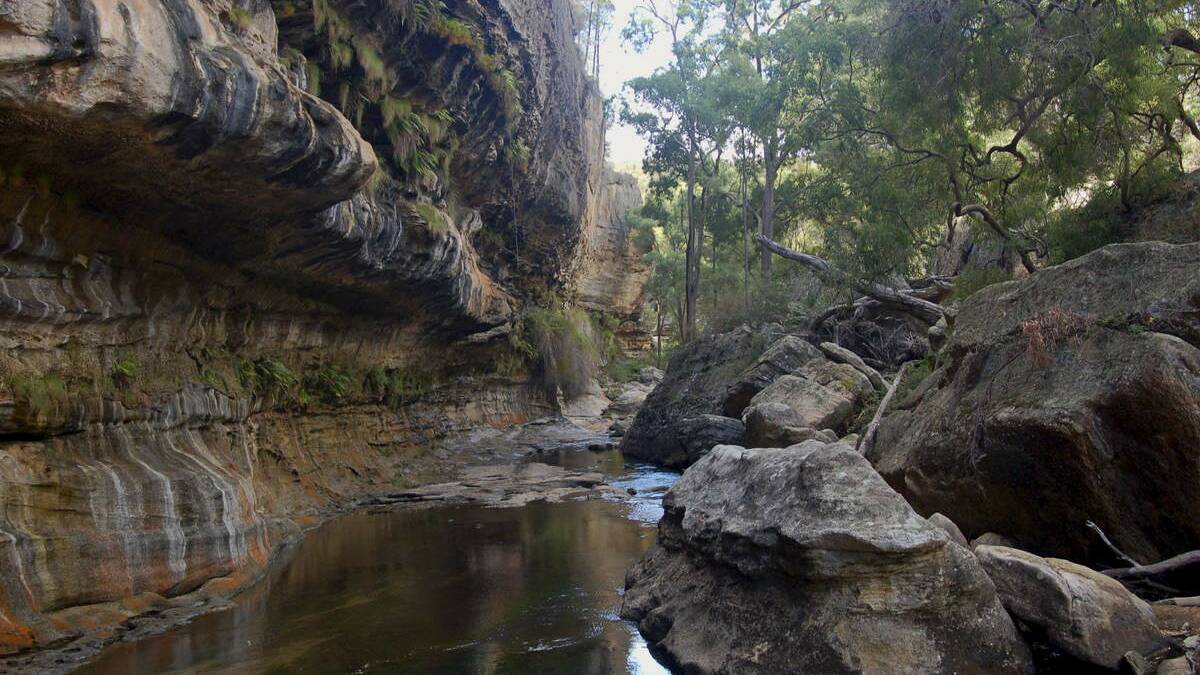 Iconic gorge sold to Chinese coal company for pittance 