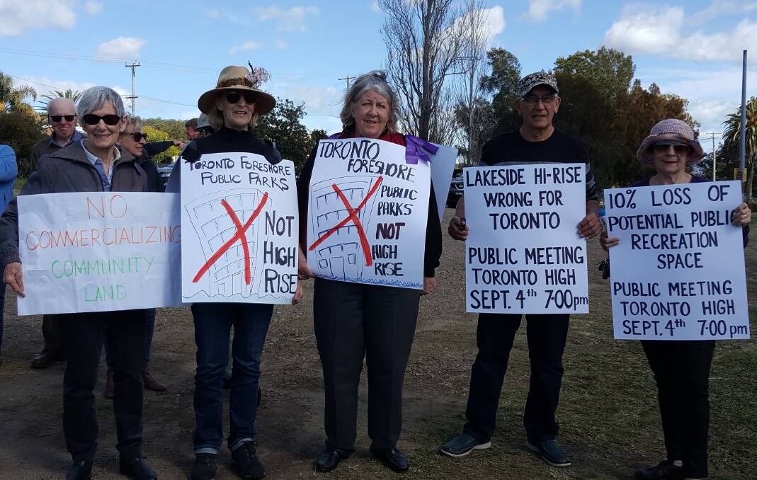 Protesters against the proposed Toronto foreshore development.