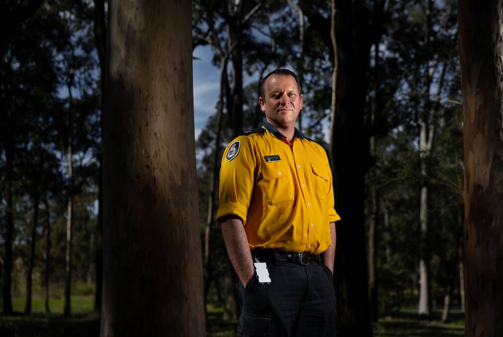 Preparing: NSW Rural Fire Service Lower Hunter commander Superintendent Martin Siemsen. Picture: Marina Neil