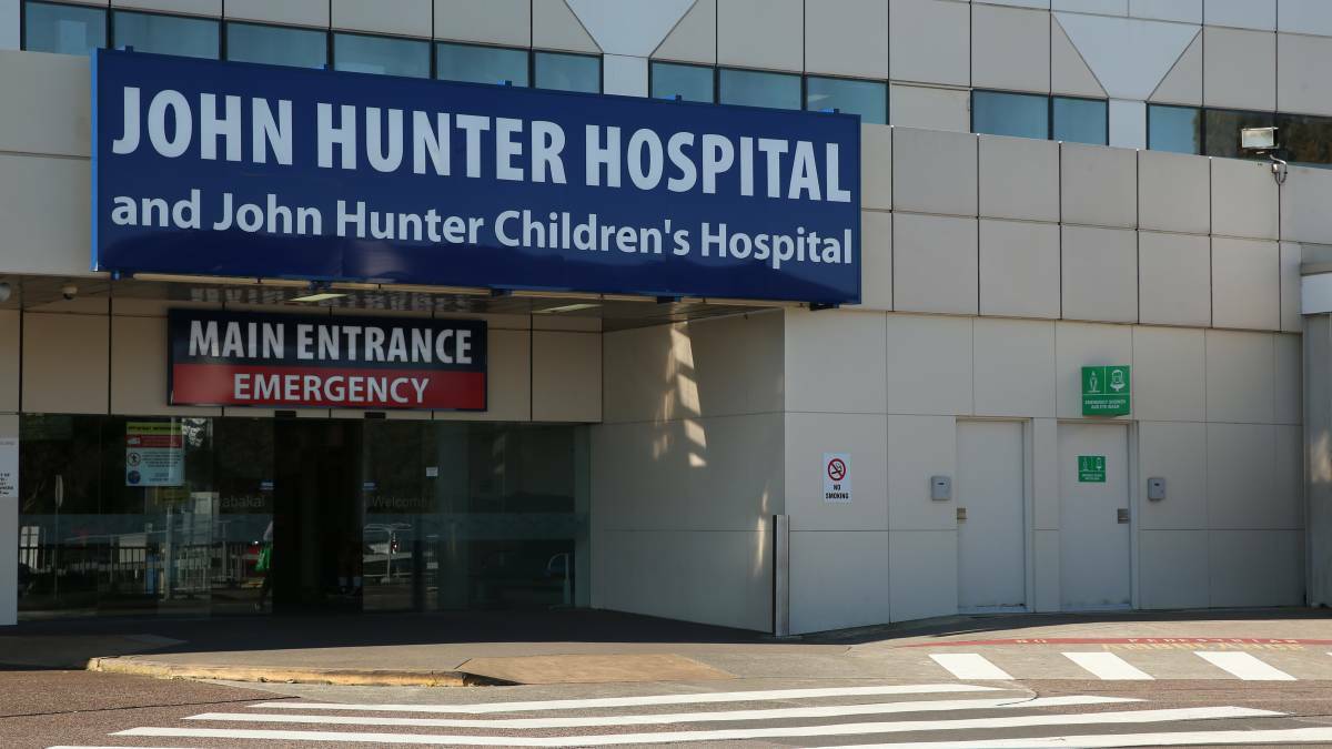 Hunter doctor suspended after becoming obsessed by junior colleague