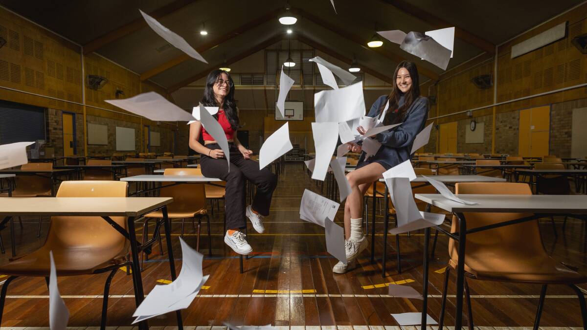 Kotara High School HSC students Sophia Marendy and Anna Jackson relieved after their Physics exam. Picture by Marina Neil