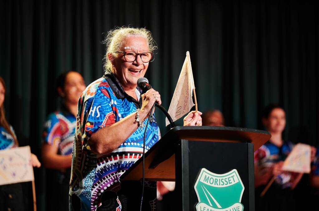 Aunty Selena Archibald makes a speech at the Deadly Awards. Picture supplied