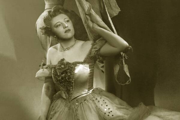 FAME: Marjorie Probyn-Lee in London in 1947 during her role as Nedda in the opera Pagliacci.