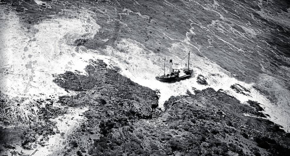 SNARED: The Pappinbarra steamer that ran onto rocks on Fingal Island, Port Stephens, on September 11, 1929.