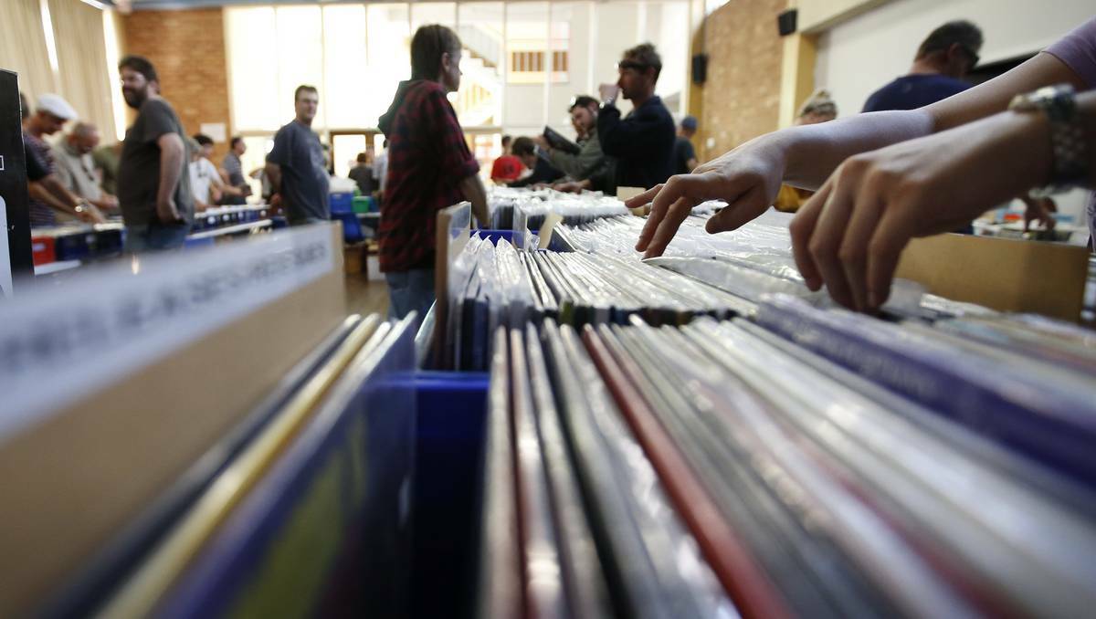 RECORD  NUMBERS: Collectors flock in droves to the   fair in Hamilton twice a year.