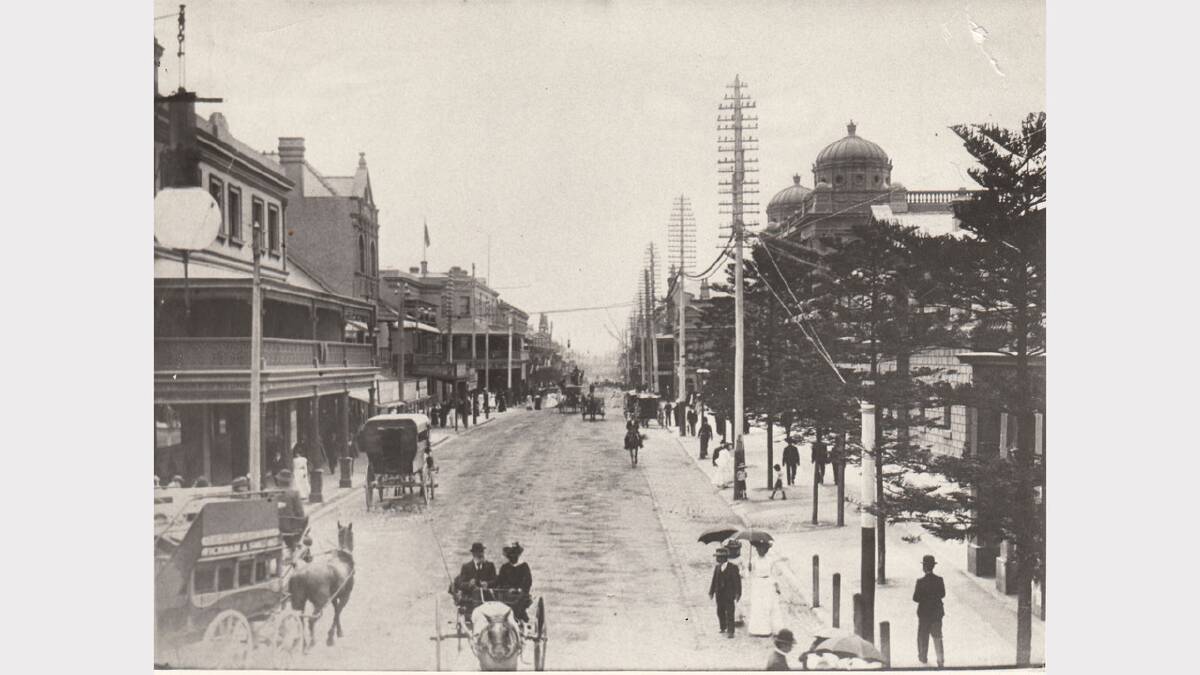 ARCHIVAL REVIVAL 1900s: Photographs from the Newcastle Herald's files.Newcastle Hunter Street early 1900's Hunter Street between Watt Street and Bolton Street.