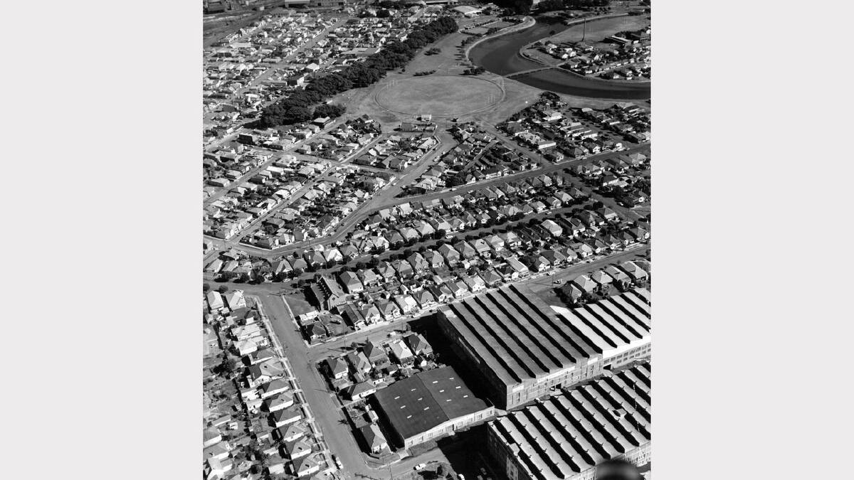 Wickham Islington aerial 30-11-1971 winchcombe - Carson wool depots Newcastle Wool sheds