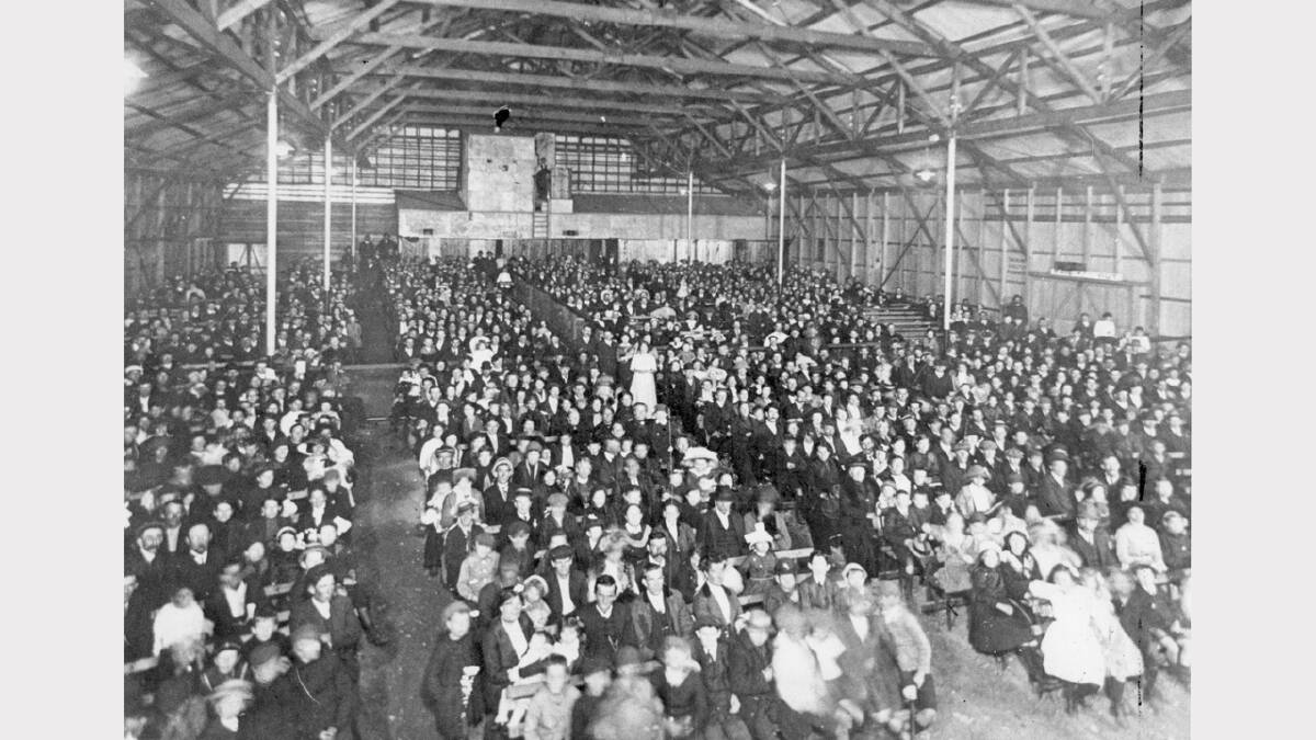 ARCHIVAL REVIVAL 1900s: Photographs from the Newcastle Herald's files. The popularity of the "old Junction barn" when it was the Star Theatre.