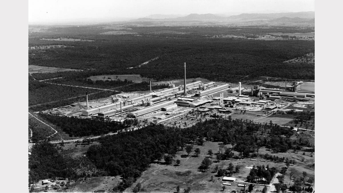  Aerial view of the Alcan aluminium smelter at Kurri Kurri taken on May 24,1988. 