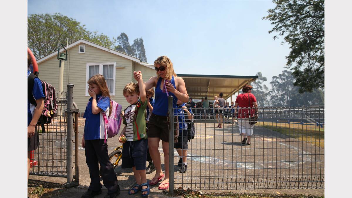 RELOCATION: The scene at Minmi Public School. Picture: Dean Osland